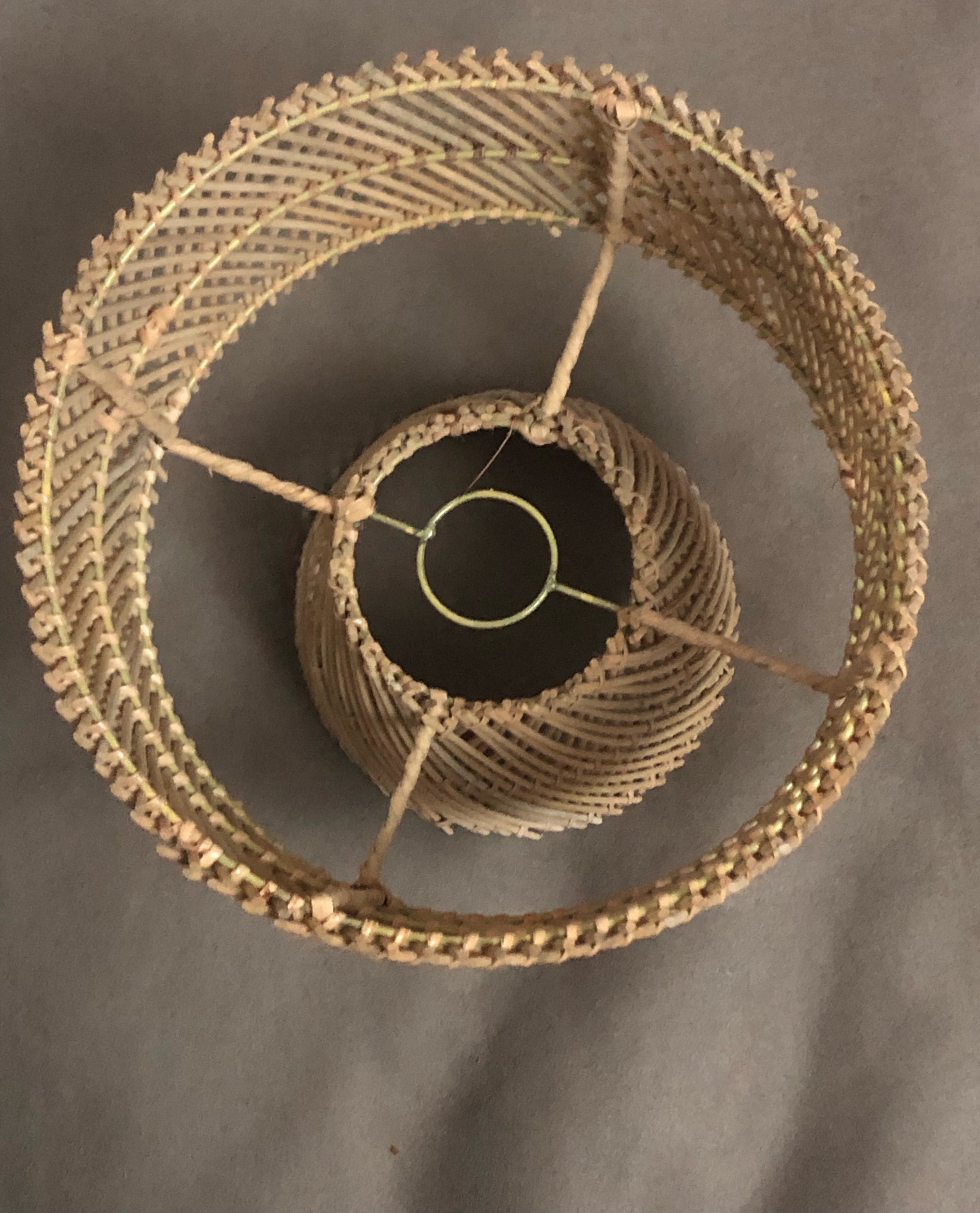 Lámpara de mesa Ainaro - S